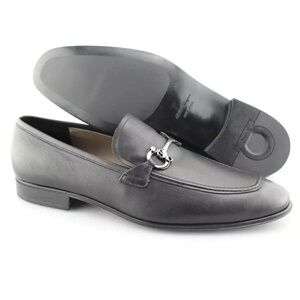 Men’s Salvatore Ferragamo Tapas Black Leather Loafers Size 9
